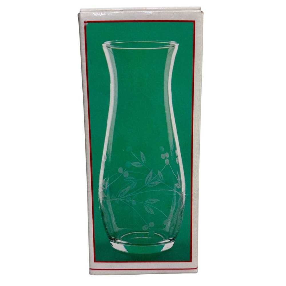 Hand Cut Glass Vase 7" Etched Floral Vintage - Picture 6 of 8